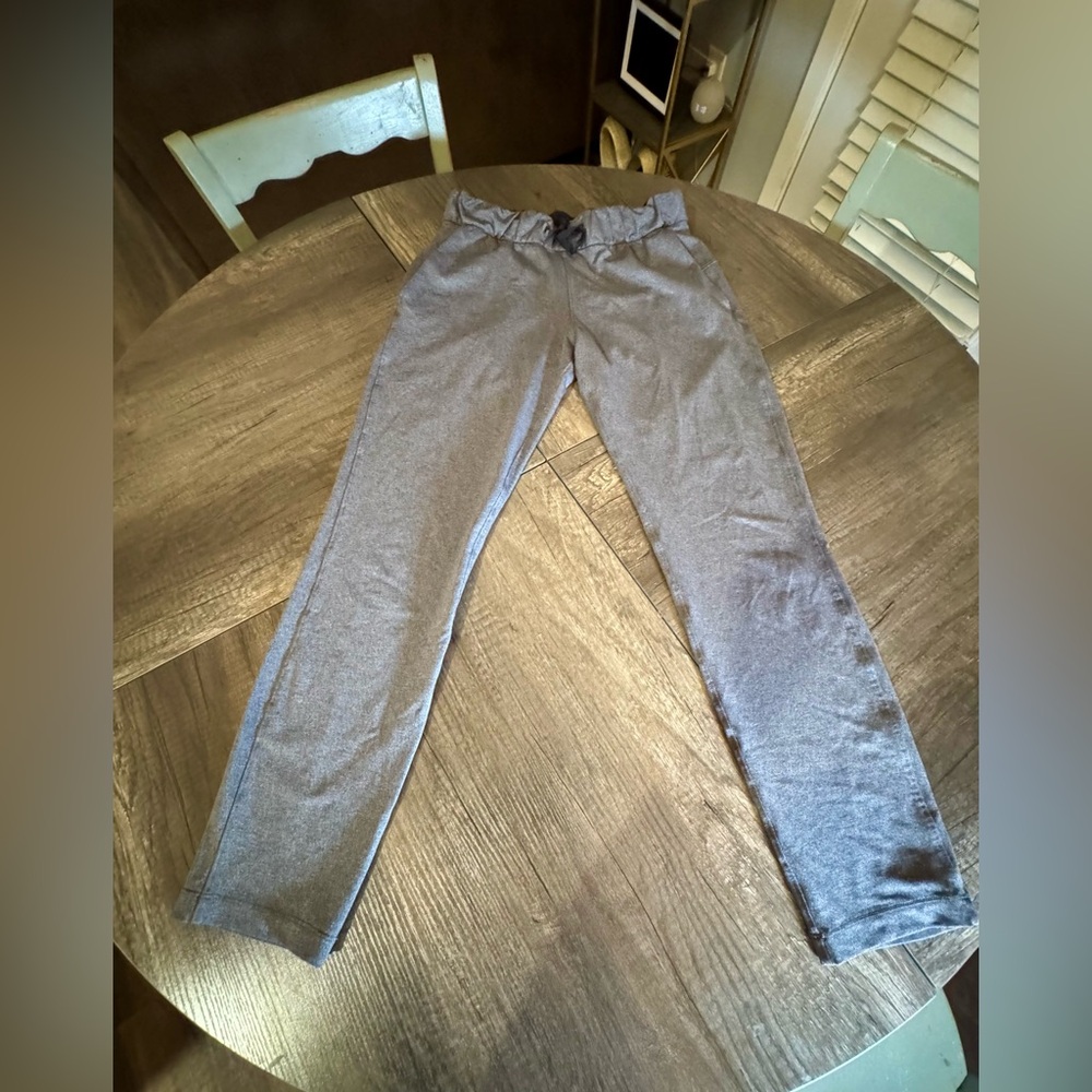 LuLulemon On The Fly Pants Size 6